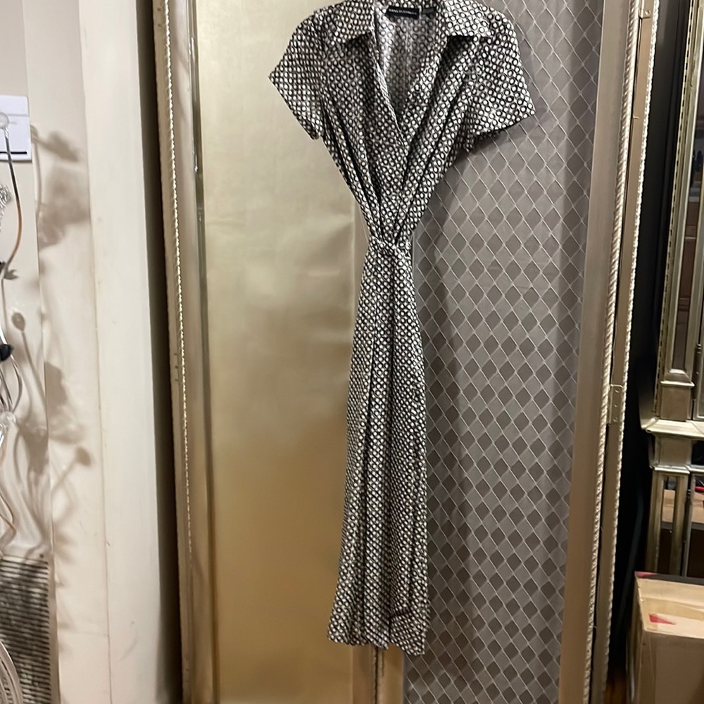 Maxi dress Dana Buchman, 100% silk, gorgeous maxi dress very retro